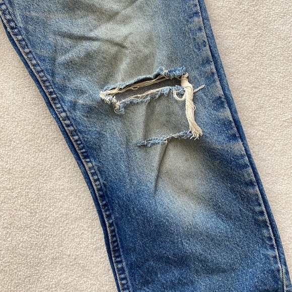 Like new Karen Zambos Vintage Couture Recycled Levi’s & Linea Pelle leather belt - Picture 5 of 16